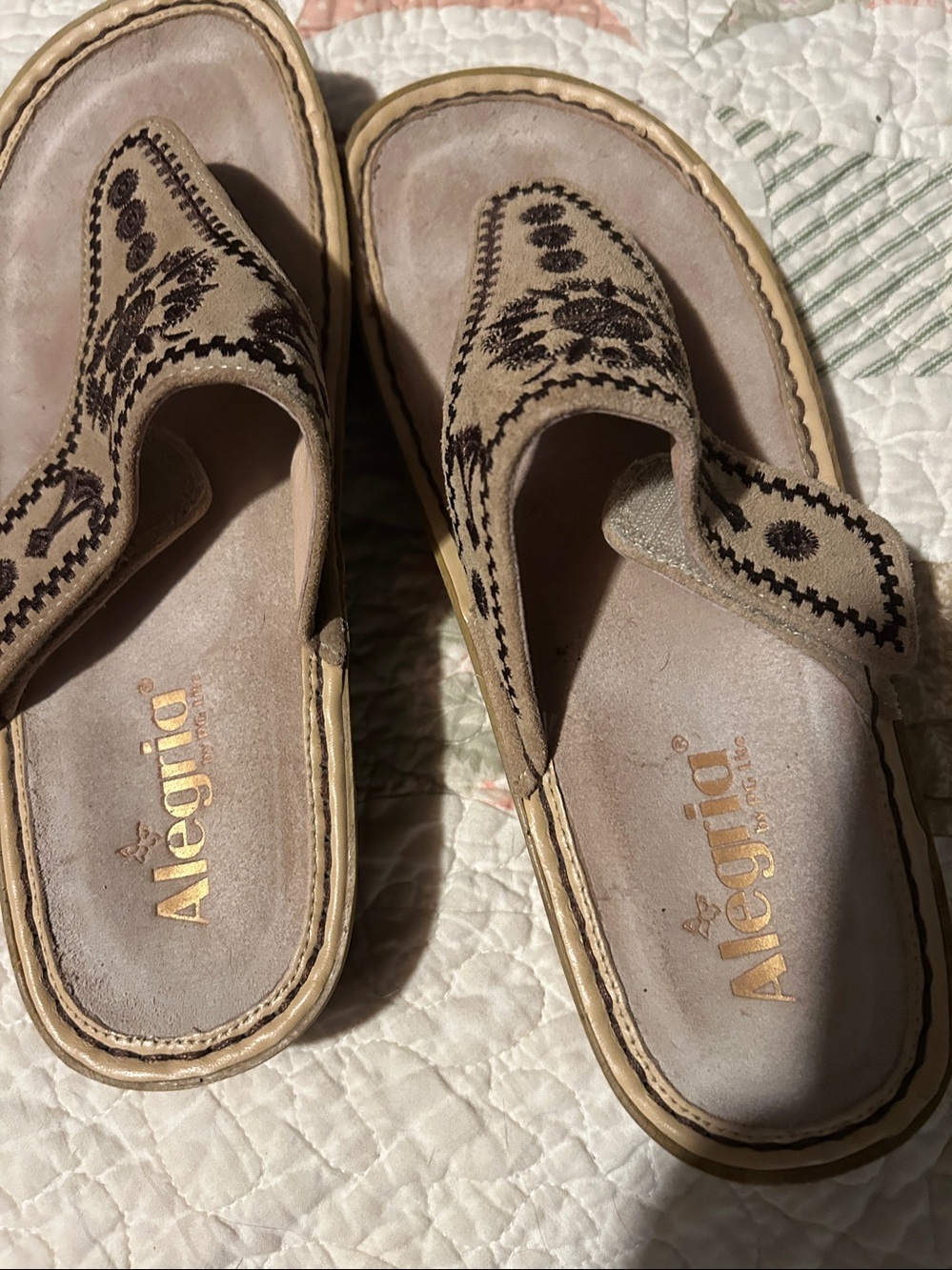 Shoes - Picture 2 of 4